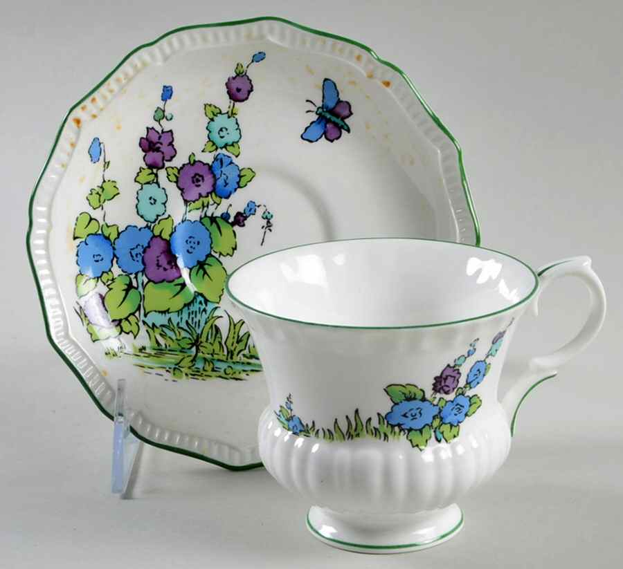 Gainsborough Footed Cup & Saucer Set by Crown Staffordshire-1