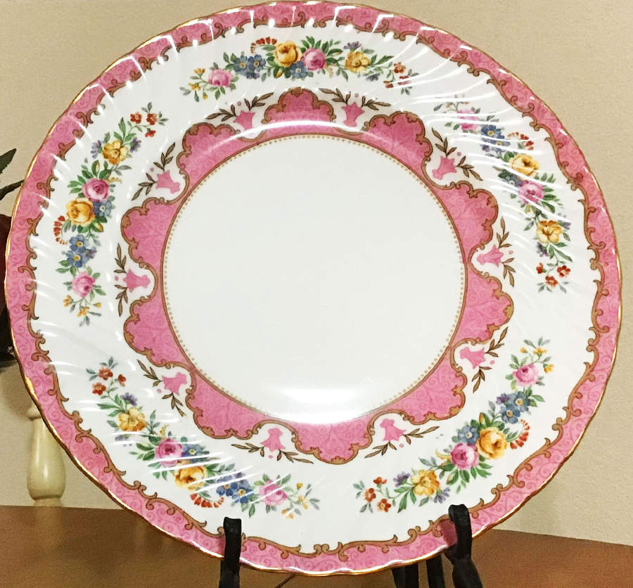 Lyric Tunis (Scalloped) Dinner Plate by Crown Staffordshire-1