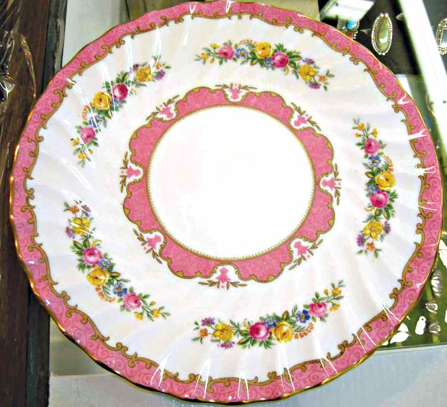 Lyric Tunis (Scalloped) Cake Plate by Crown Staffordshire-1