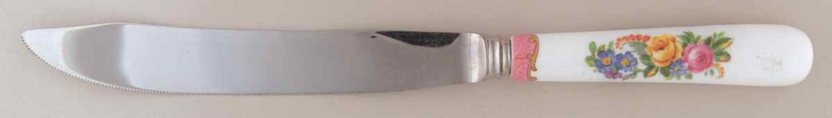 Lyric Tunis (Scalloped) Large Dinner Knife by Crown Staffordshire-1