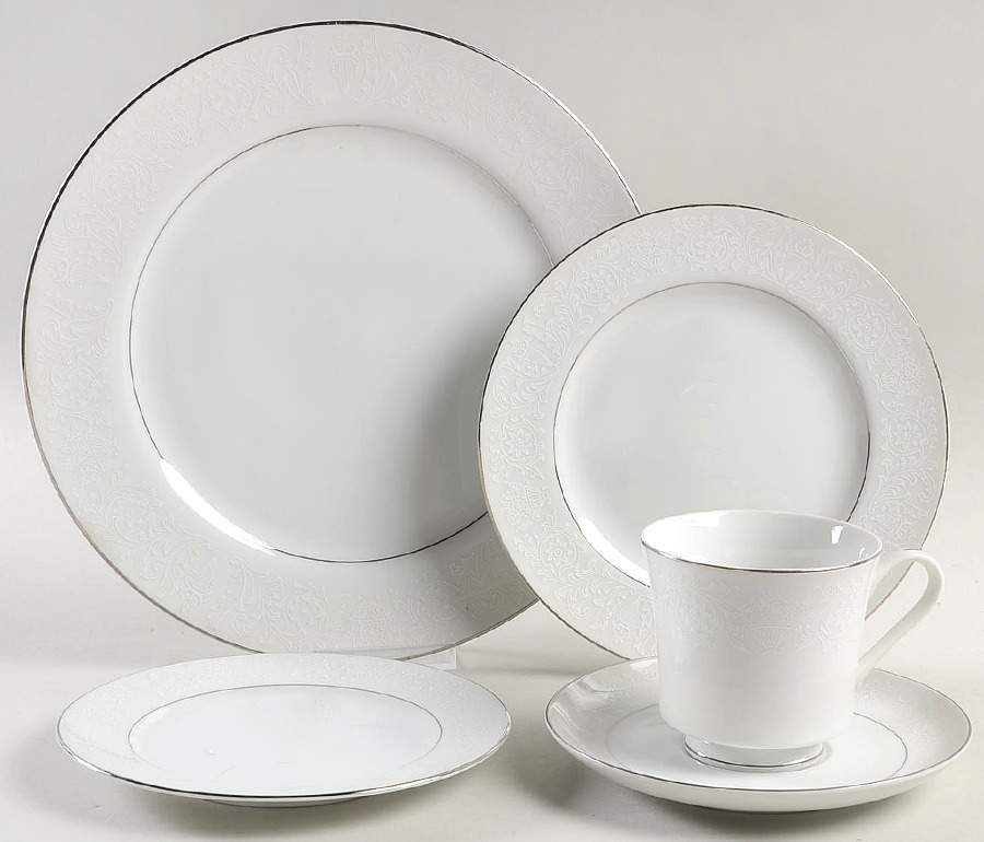 Lovelace 5 Piece Place Setting by Crown Victoria-1
