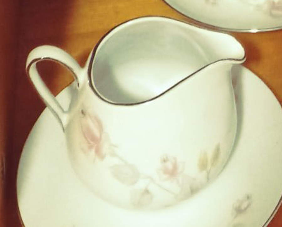 Wedding Roses (Gold Trim) Creamer by Crown Royal-1