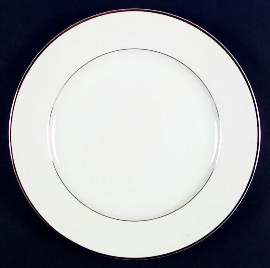 Essex Dinner Plate by Crescent (Japan)-1