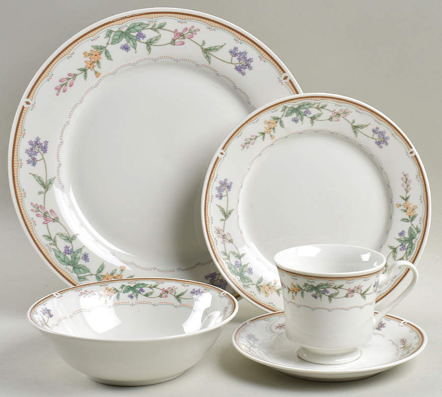 Bellegarden 5 Piece Place Setting by Citation-1
