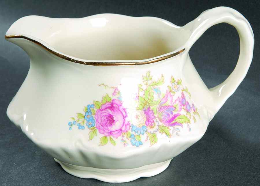 Avon (Scalloped) Creamer by Cunningham & Pickett-1