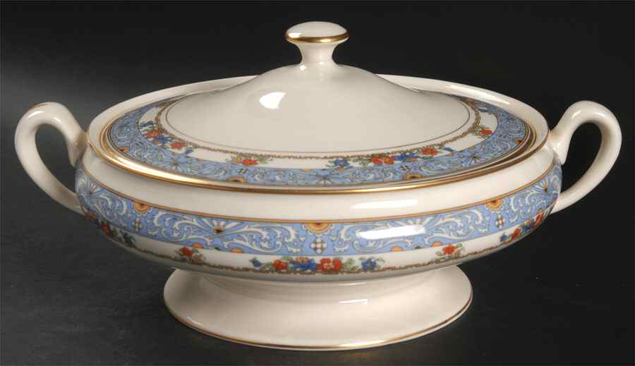 Boulevard Round Covered Vegetable by Coxon Belleek-1