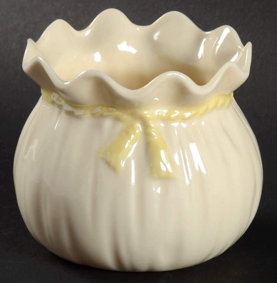 Flower Pot Crinkled Flower Pot by Belleek Pottery (Ireland)-1