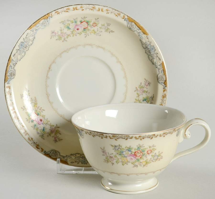 CIJ1 Footed Cup & Saucer Set by Crown Ivory (Japan)-1