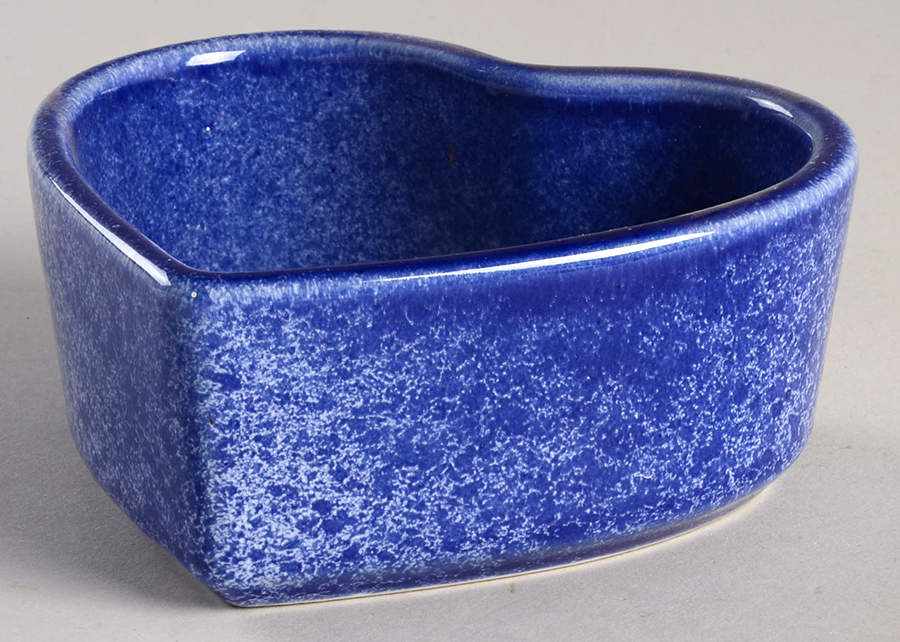 CWP1 4" Heart Shaped Bowl by Coche Stoneware-1