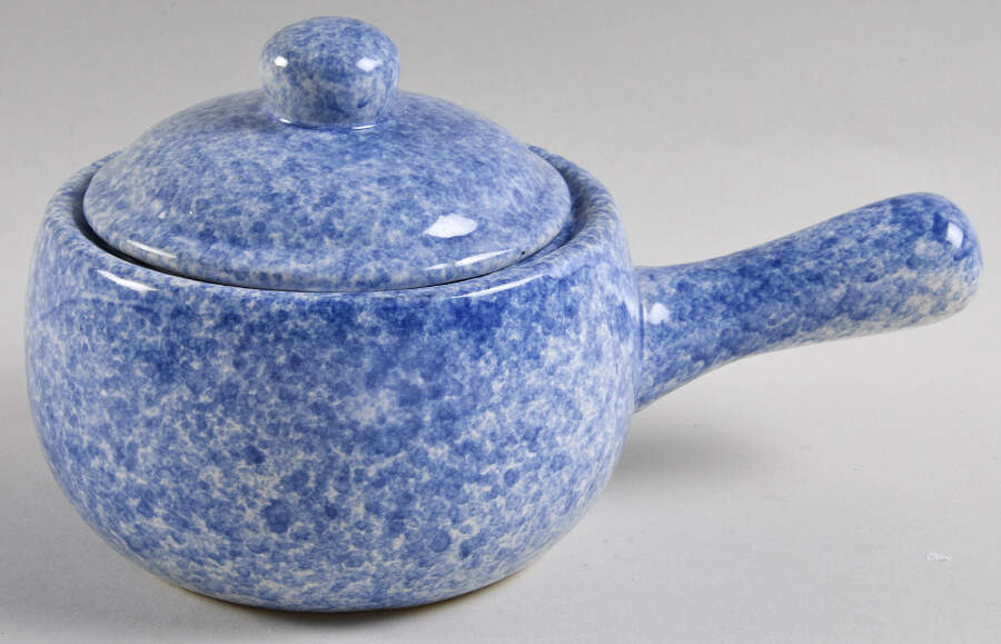 CWP1 Individual Casserole & Lid by Coche Stoneware-1