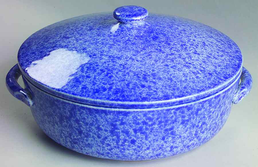 CWP1 3 Quart Round Covered Casserole by Coche Stoneware-1