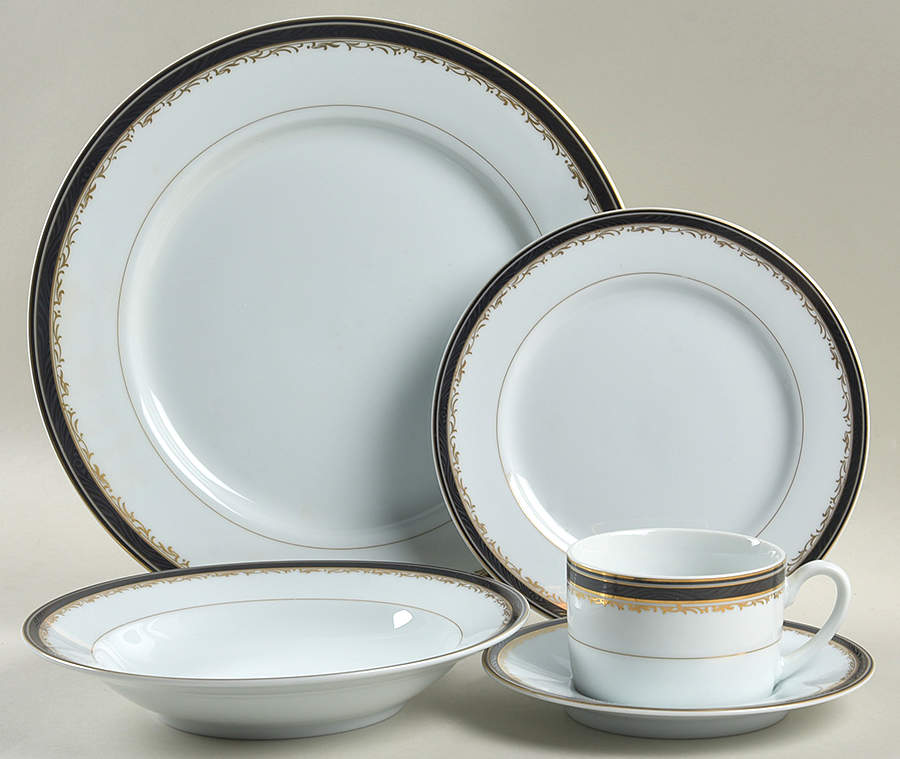 University Black 5 Piece Place Setting by Christopher Stuart-1