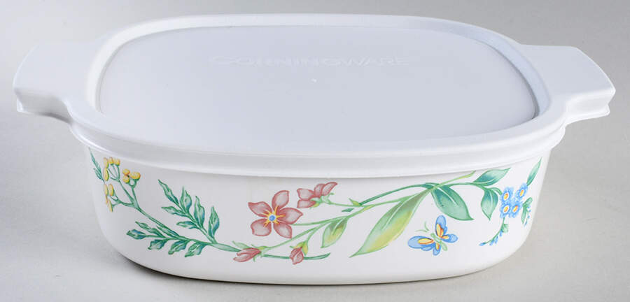 My Garden (Corelle) 2 Quart Square Casserole with Lid by Corning Corelle-1