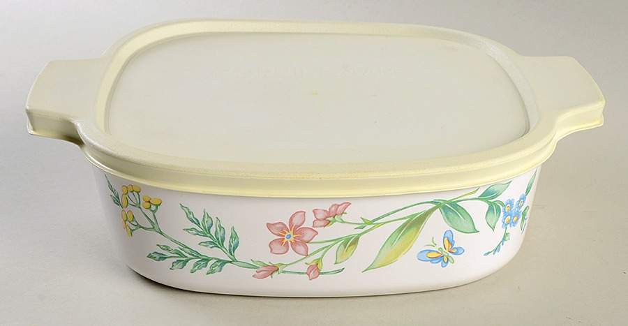 My Garden (Corelle) 1.5 Quart Square Casserole with Lid by Corning Corelle-1