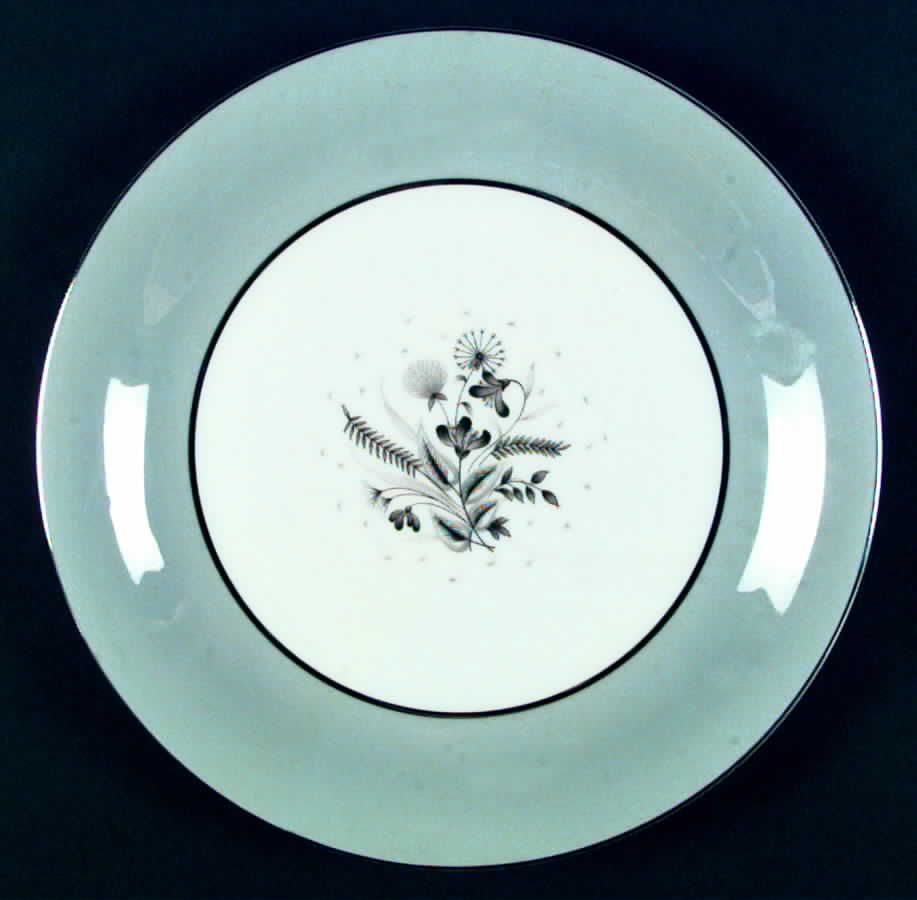 Bouquet Dinner Plate by Celebrity of Hawaii-1