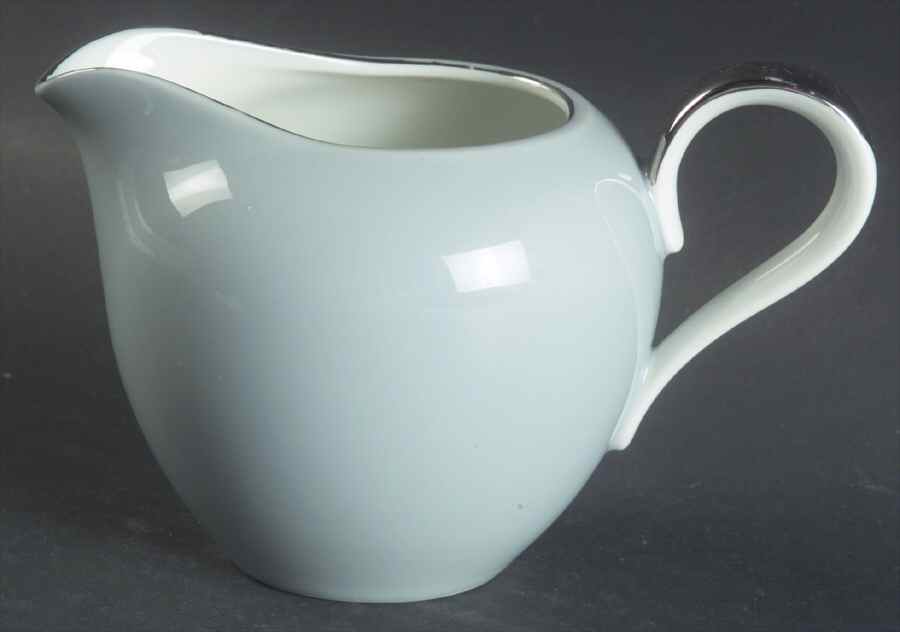 Bouquet Creamer by Celebrity of Hawaii-1