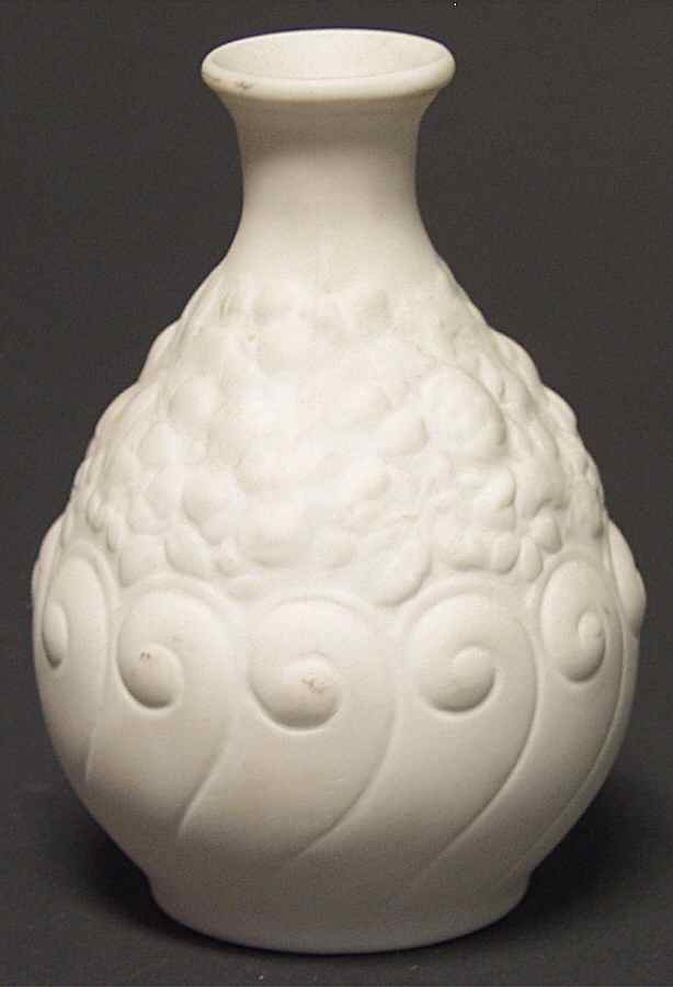 Grape 3" Bud Vase by Boehm-1