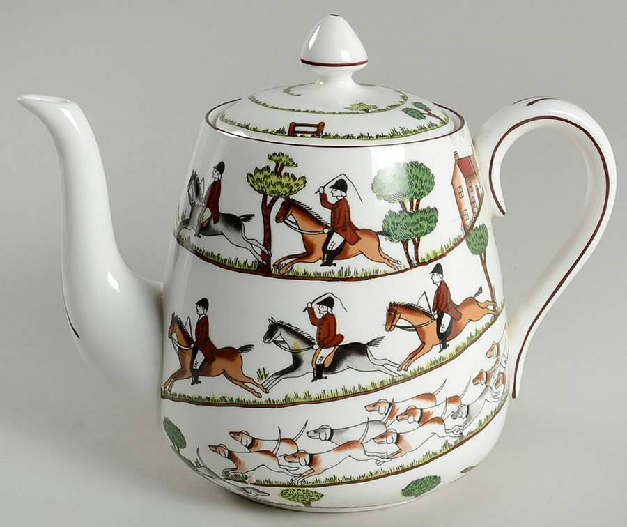 Hunting Scene Teapot & Lid by Coalport-1