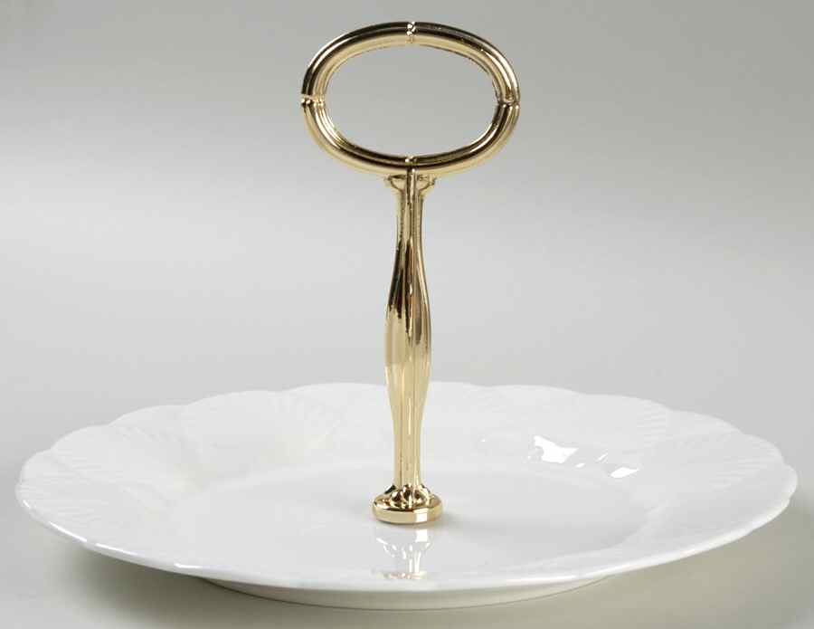 Oceanside Round Serving Plate with Handle (SP) by Coalport-1