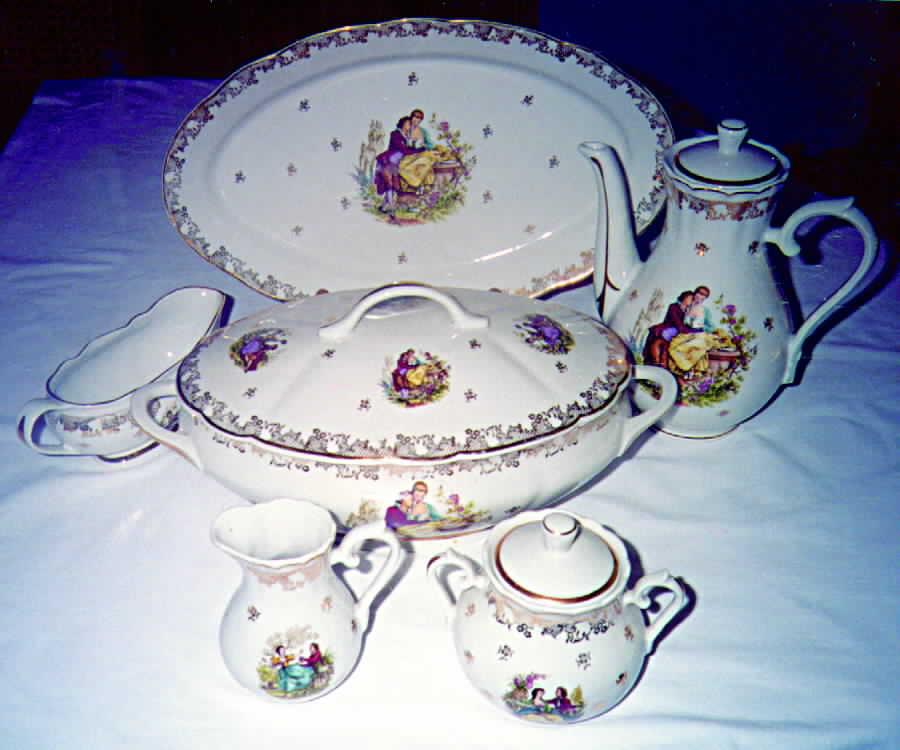 CVY1 Oval Covered Vegetable by Chauvigny (France)-1
