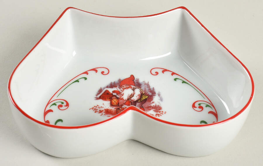 Old Fashioned Christmas Lazy Susan-Side Dish by Christineholm-1