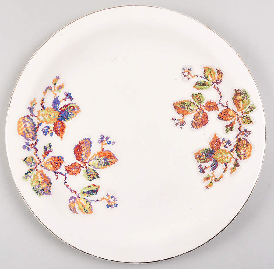 C135 Chop Plate (Round Platter) by Crooksville-1