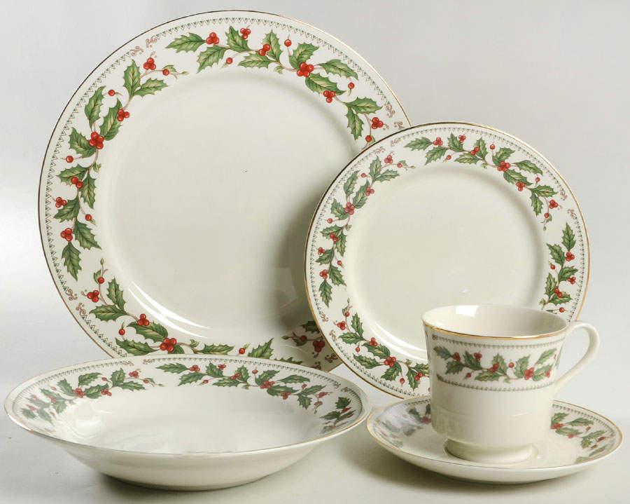 Ivory Holly (Japan) 40 Piece Estate Set by The Cellar (China)-1