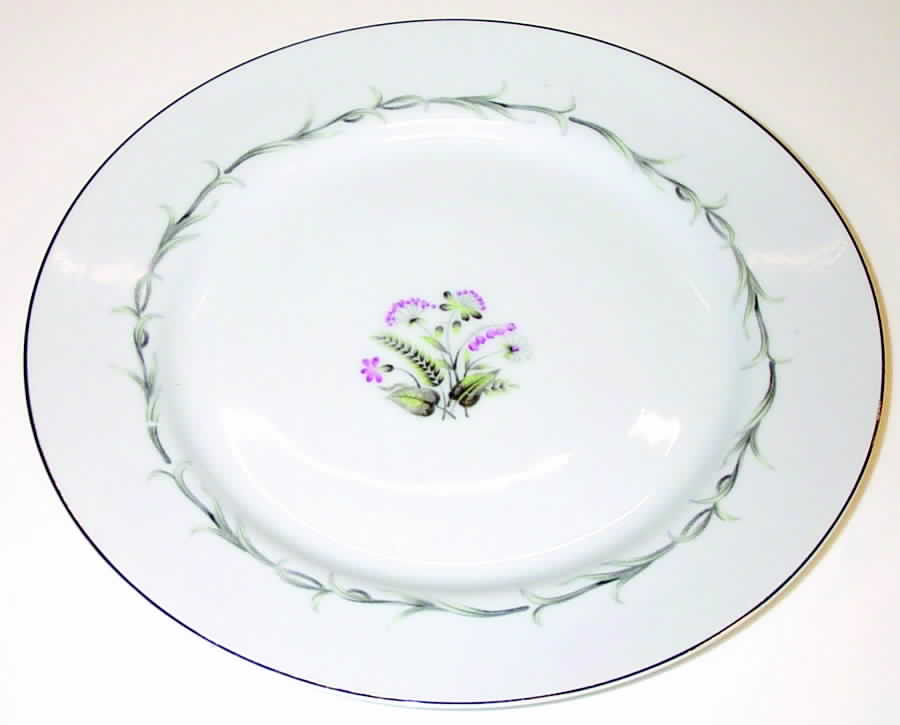 COW8 Dinner Plate by Crown China (Japan)-1