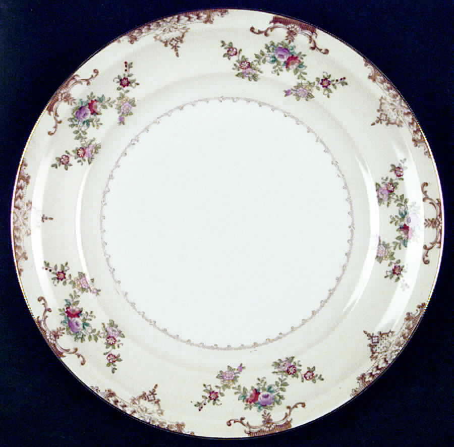 CIJ3 Dinner Plate by Crown Ivory (Japan)-1
