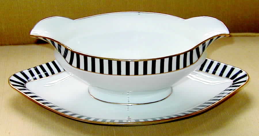 CFP1 Gravy Boat with Attached Underplate by Chabrol & Poirier-1