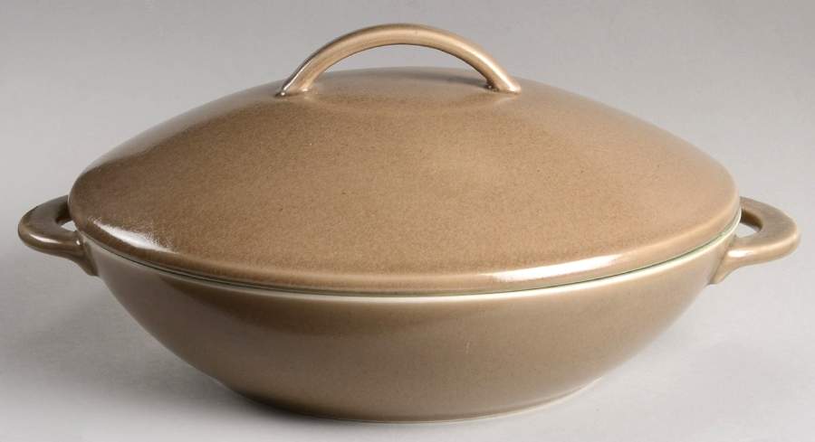 Cargo Sand 1.5 Qt Round Covered Casserole by Calvin Klein-1