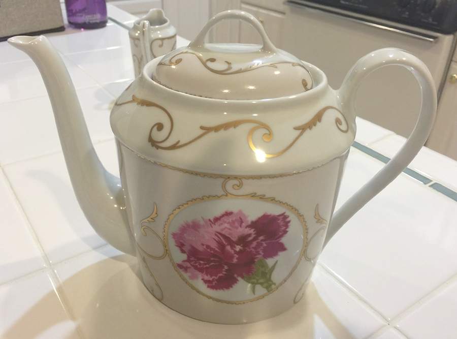 Follement (Gold Trim) Teapot & Lid by Christian Lacroix-1