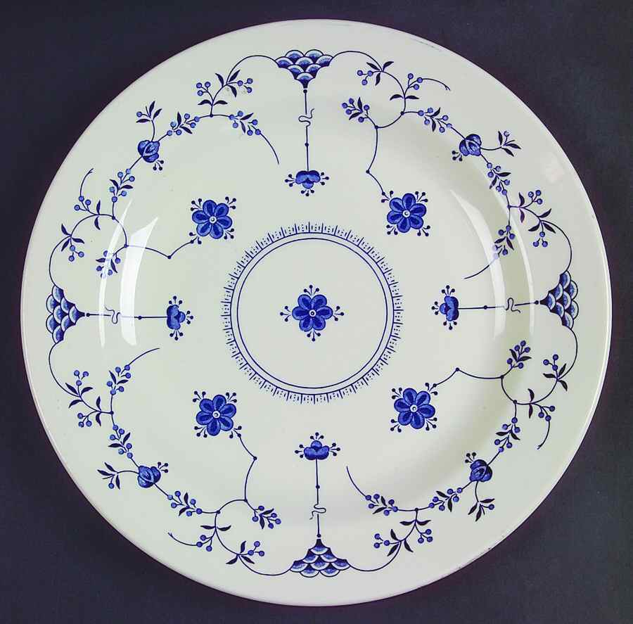 Helsinki Finlandia (Smooth Edge) Dinner Plate by Churchill-1