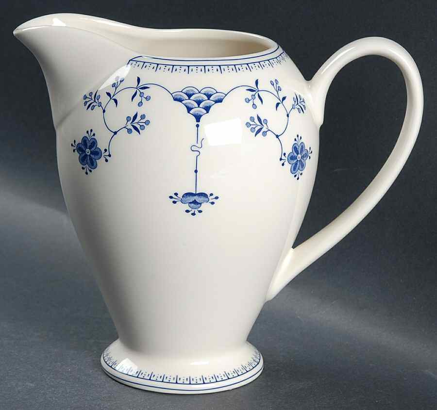 Helsinki Finlandia (Smooth Edge) 24 Oz Milk Jug by Churchill-1
