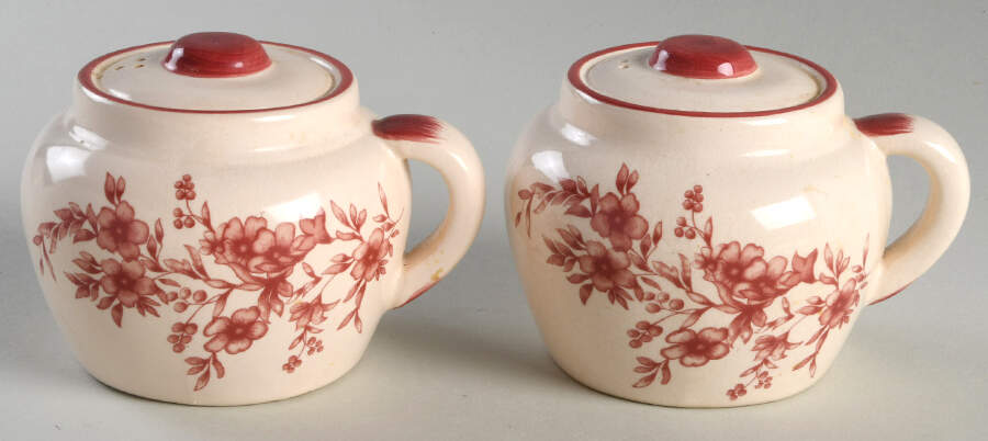 CKB2 Salt & Pepper Set by Cracker Barrel-1
