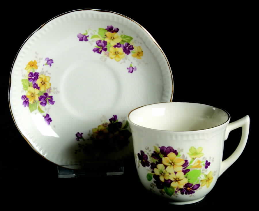 1006 Flat Cup & Saucer Set by Crown Clarence-1