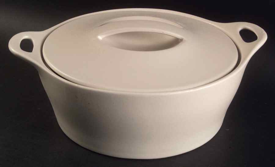 Creations Khaki 2.5 Qt Round Covered Casserole by Corning Corelle-1