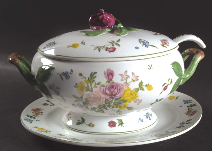Le Cordon Bleu Tureen & Lid w/Ladle & Underplate by Franklin Mint-1