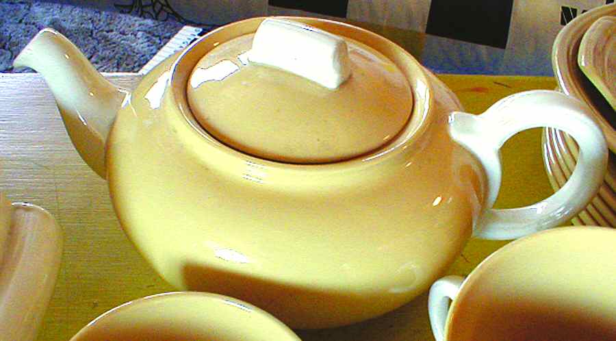 GRI163 Teapot & Lid by Grindley-1