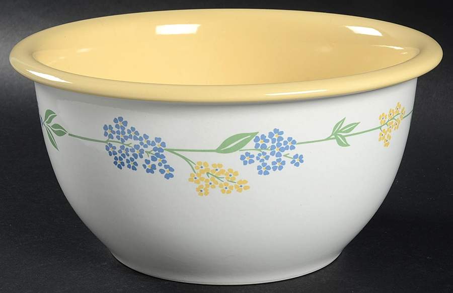 Secret Garden (Corelle) 9" Mixing Bowl by Corning Corelle-1