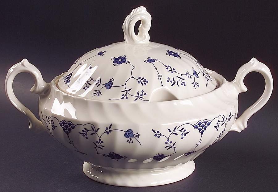 Finlandia (Swirl Rim, Columbia, Malaysia) Tureen &  Lid by Churchill-1