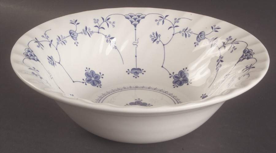 Finlandia (Swirl Rim, Columbia, Malaysia) 9" Round Vegetable Bowl by Churchill-1
