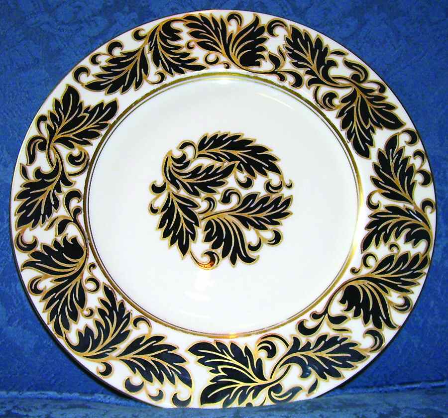 Suffolk Black Dinner Plate by Castleton (USA)-1