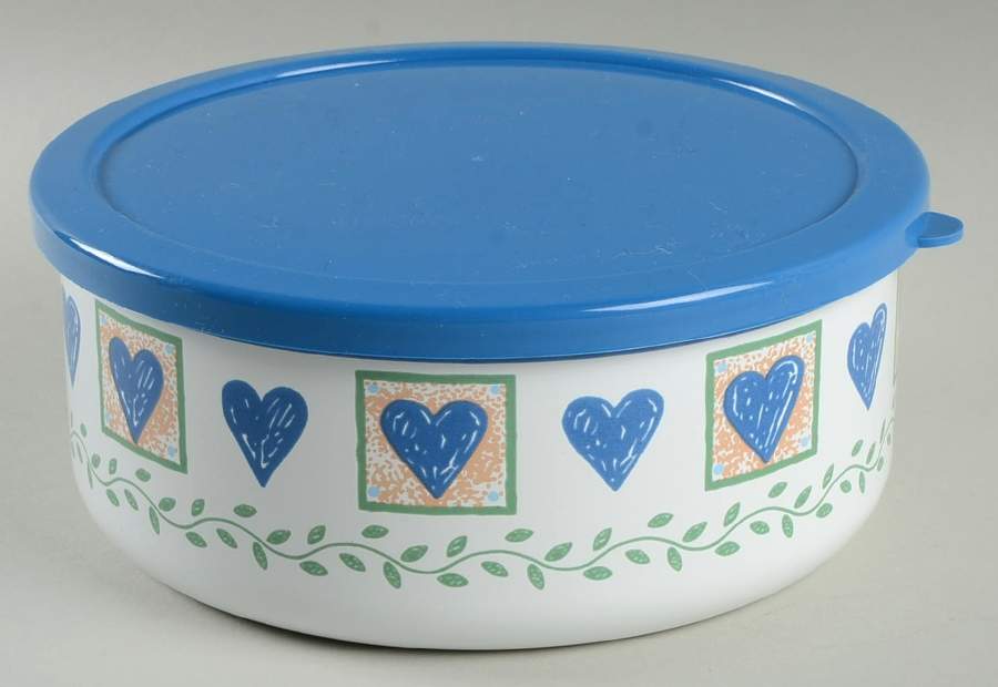 Hearts & Vines (Corelle) 7" Metal Bowl & Plastic Lid by Corning Corelle-1
