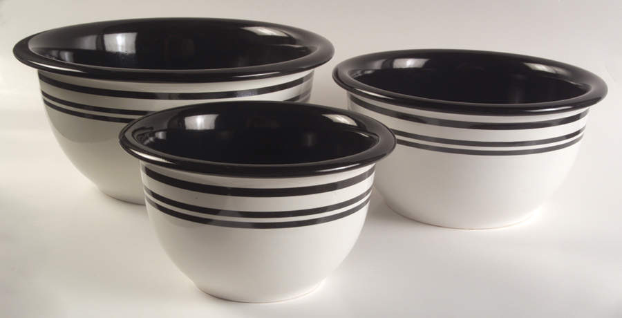 Classic Cafe Black (3 Piece) Mixing Bowl Set by Corning Corelle-1