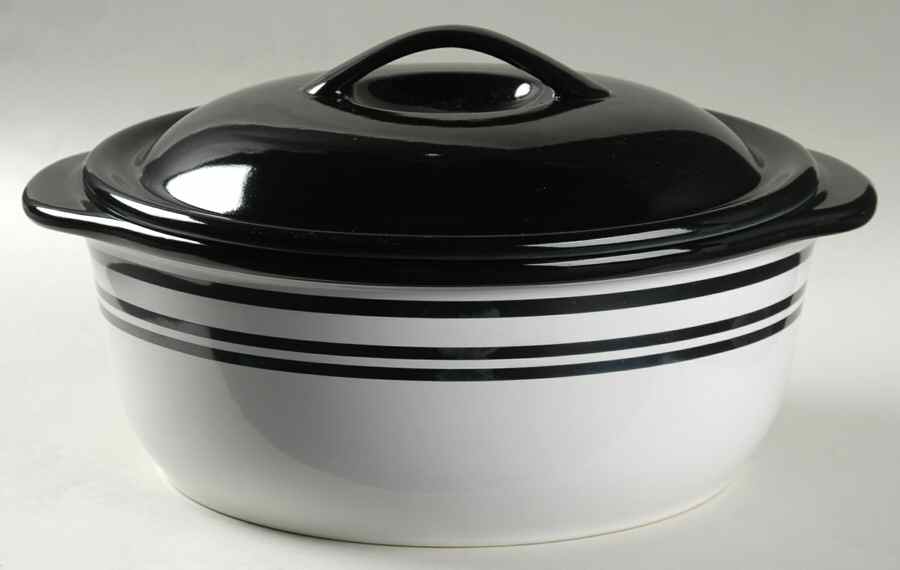 Classic Cafe Black 2.5 Qt Round Covered Casserole by Corning Corelle-1