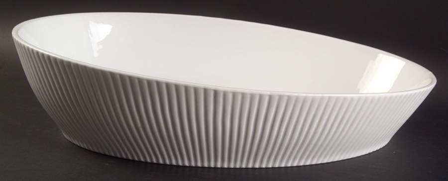 Scandia White 15" Oval Baker by Corning Corelle-1
