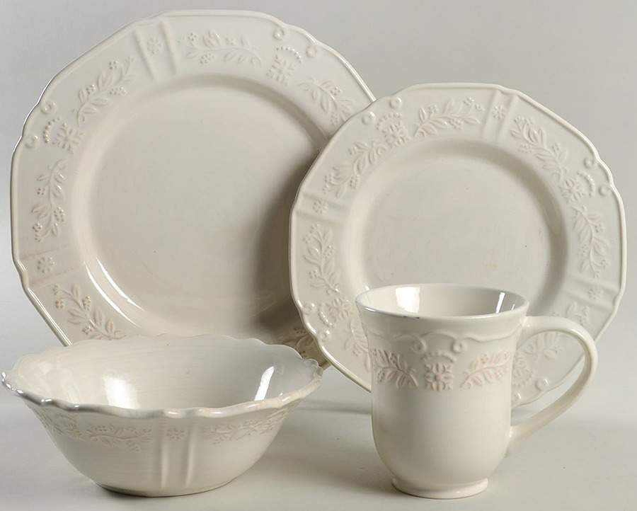 Traditions Embossed White (Corelle) 4 Piece Place Setting by Corning Corelle-1