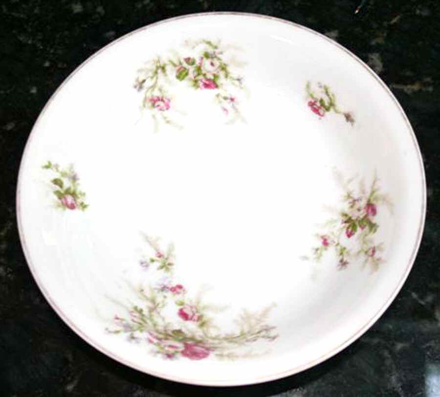 CZE197 Fruit/Dessert (Sauce) Bowl by Czechia-Czechoslovakia-1