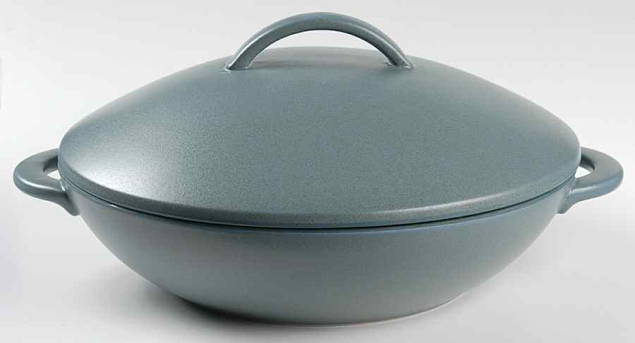 Cargo Slate Blue 1.5 Qt Round Covered Casserole by Calvin Klein-1